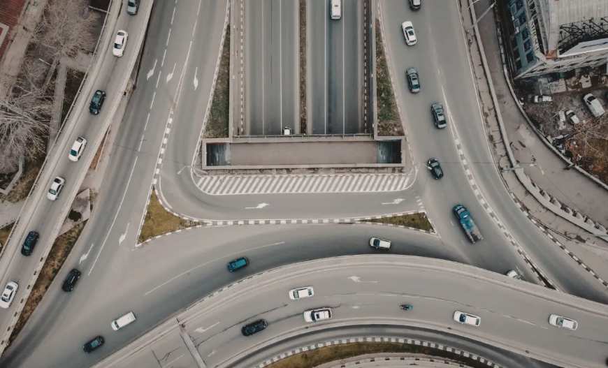 ¿Qué es el cilindraje de un motor y cuál es su relevancia al comprar un auto nuevo o usado?